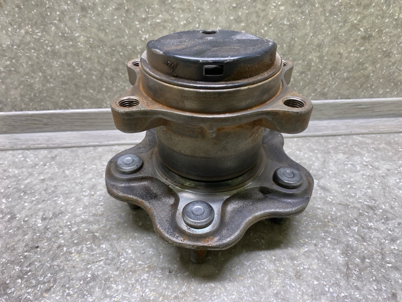 Ступица задняя JUKE 10-19