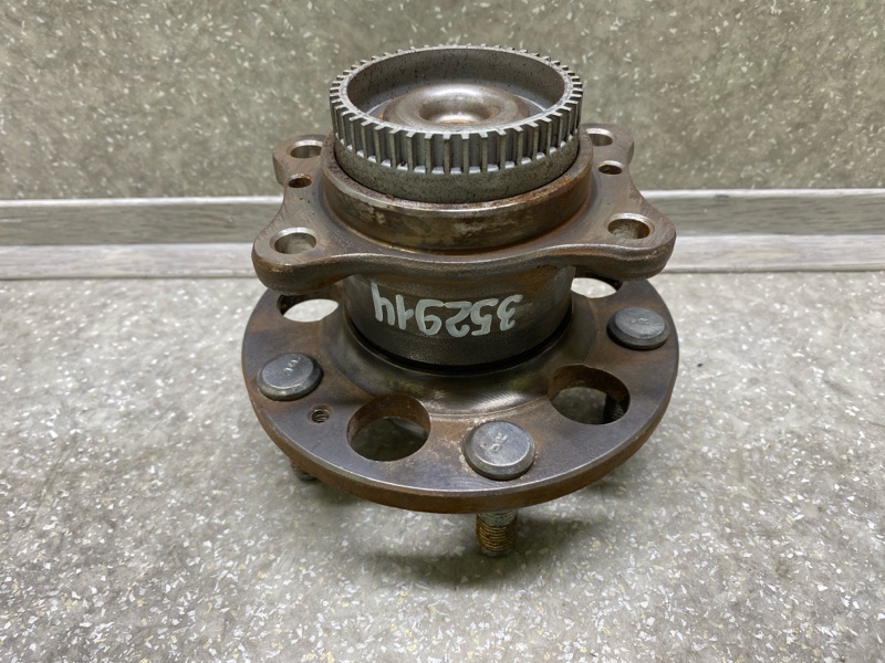 Ступица задняя ELANTRA MD 10-15