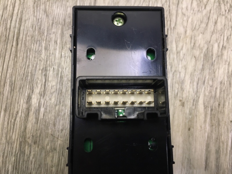 Блок управления стеклоподъемниками ACCENT RB 10- 1.6 G4FD Блок управления стеклоподъемниками ACCENT RB 10- 1.6 G4FD