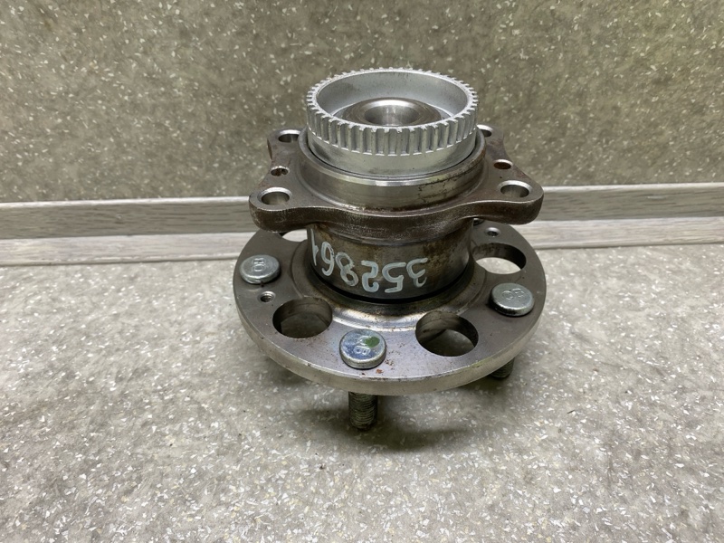 Ступица задняя KIA FORTE YD 12- 52710-3X000 Б/У