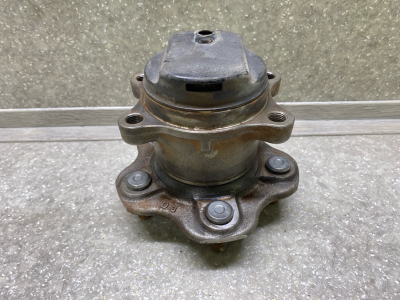 Ступица задняя SERENA (C26) 10-16