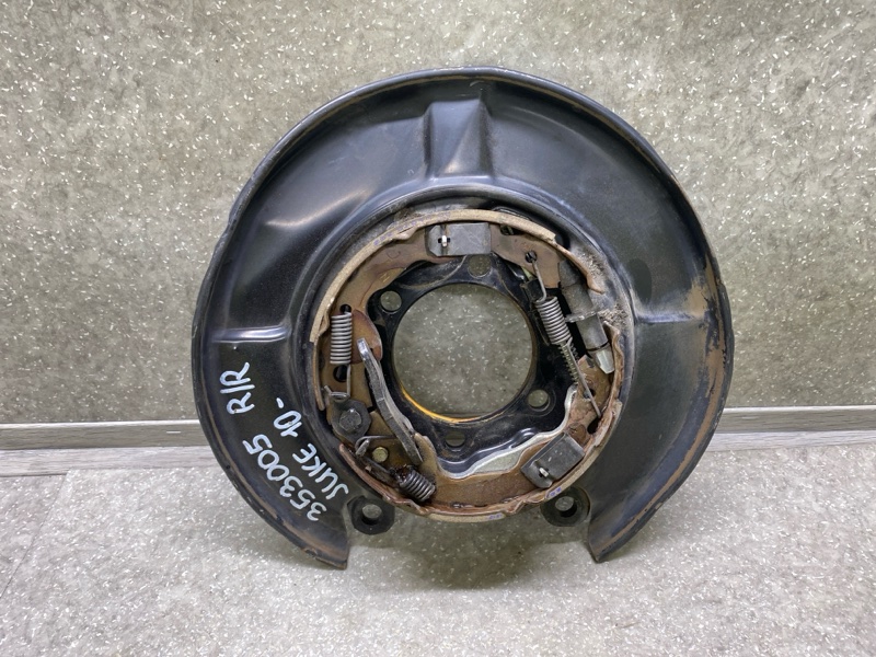 Тормозной механизм задний правый NISSAN JUKE 10-19 44000-ET01A Б/У