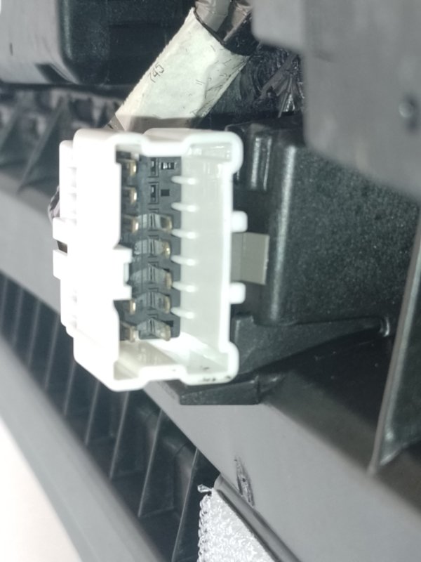 Стекло панорамной крыши X-TRAIL/ROGUE T32 13-20 2016 2.5 QR25DE