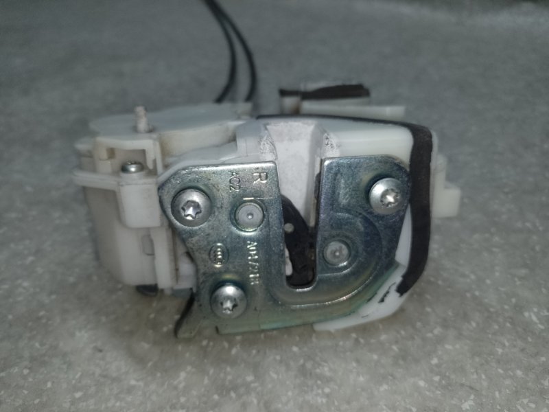 Замок двери задний правый OUTLANDER GF 12-