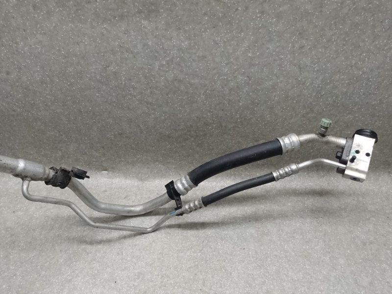 Трубка кондиционера SORENTO UM 14- 2017 2.4 G4KJ Трубка кондиционера SORENTO UM 14- 2017 2.4 G4KJ