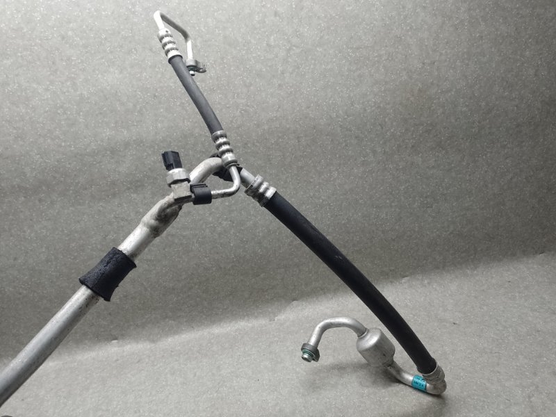 Трубка кондиционера SORENTO UM 14- 2017 2.4 G4KJ Трубка кондиционера SORENTO UM 14- 2017 2.4 G4KJ