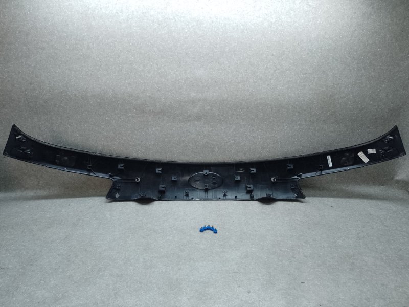 Накладка крышки багажника KIA SORENTO UM 14- 2.4 G4KJ