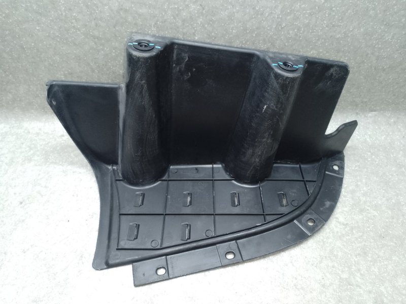 Защита заднего бампера левая KIA SORENTO UM 14- 2017 2.4 G4KJ 86690-C6000 Б/У