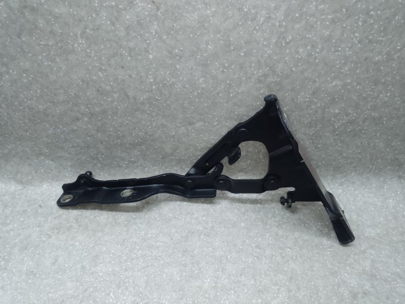 Петля капота левая KIA SORENTO UM 14- 2017 2.4 G4KJ 79110-C6000 Б/У