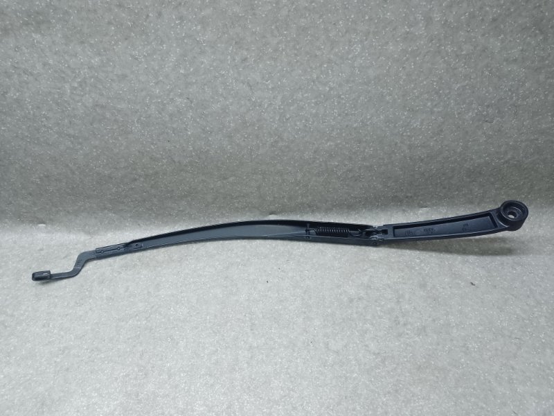 Поводок стеклоочистителя передний правый SORENTO UM 14- 2017 2.4 G4KJ