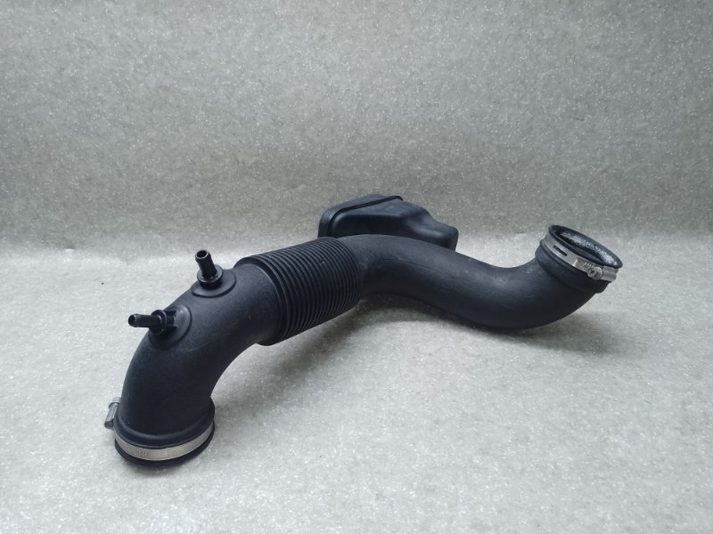 Патрубок воздушного фильтра SORENTO UM 14- 2017 2.4 G4KJ