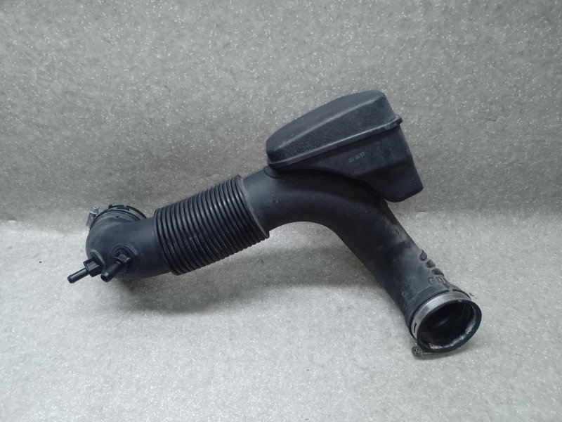 Патрубок воздушного фильтра KIA SORENTO UM 14- 2.4 G4KJ