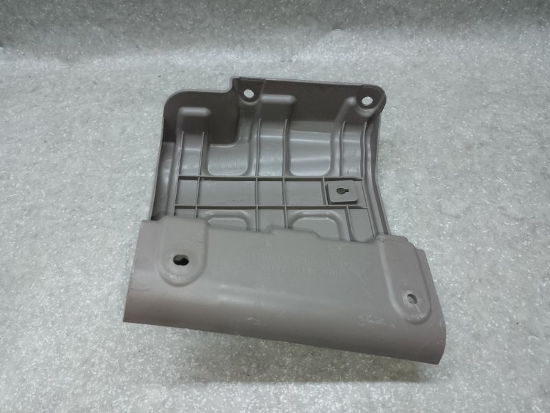 Кронштейн заднего бампера левый KIA SORENTO UM 14- 2.4 G4KJ