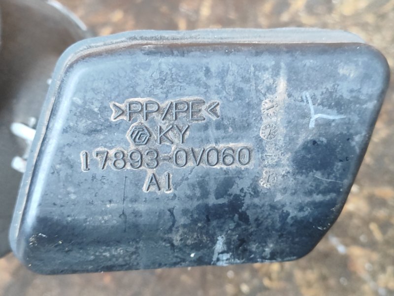 Патрубок воздушного фильтра CAMRY 55 14-17 2014 2.5 2ARFE Патрубок воздушного фильтра CAMRY 55 14-17 2014 2.5 2ARFE