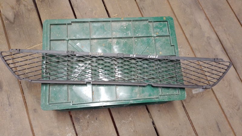 Решетка переднего бампера 6 GG 02-07