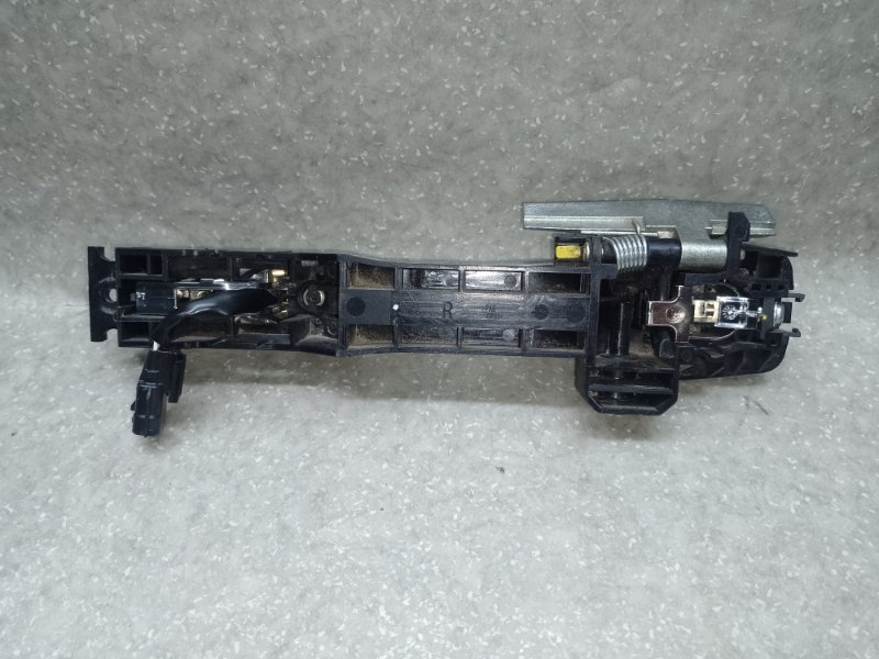 Ручка двери наружная передняя правая X-TRAIL/ROGUE T32 13-20 2016 2.5 QR25DE Ручка двери наружная передняя правая X-TRAIL/ROGUE T32 13-20 2016 2.5 QR25DE