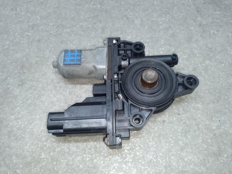 Моторчик стеклоподъемника передний левый KIA SORENTO UM 14- 2017 2.4 G4KJ 82450-C5120 Б/У