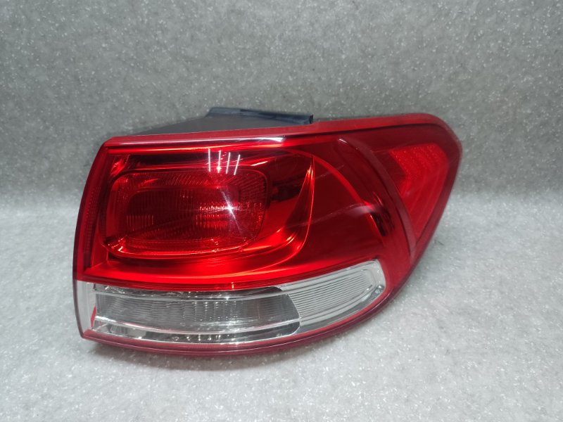 Запчасть фонарь наружный правый KIA SORENTO UM 14- 2017 2.4 G4KJ 92402-C6000 Б/У Фонарь наружный правый KIA SORENTO UM 14- 2017 2.4 G4KJ 92402-C6000 Б/У