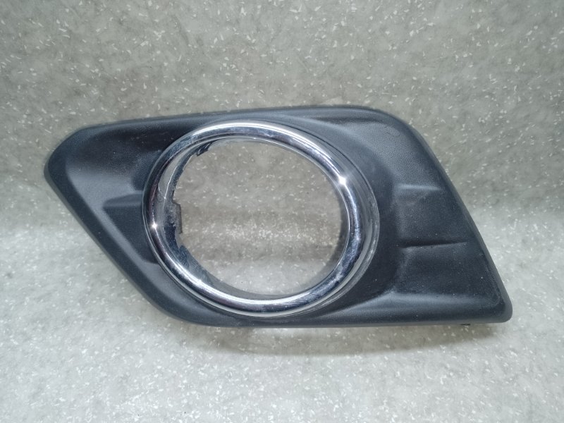 Накладка противотуманной фары левая NISSAN X-TRAIL/ROGUE T32 13-20 2016 2.5 QR25DE 62257-4BA0B Б/У
