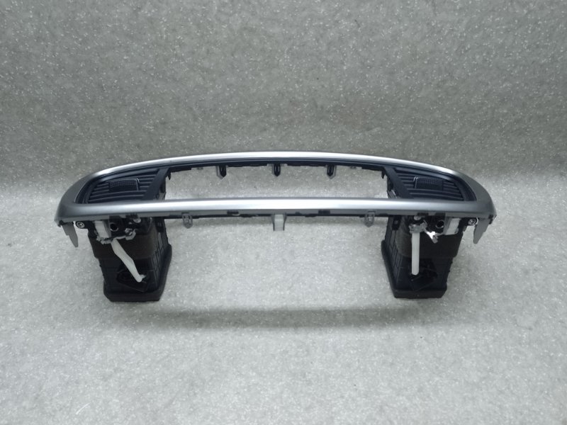 Накладка торпедо под магнитолу KIA SORENTO UM 14- 2.4 G4KJ