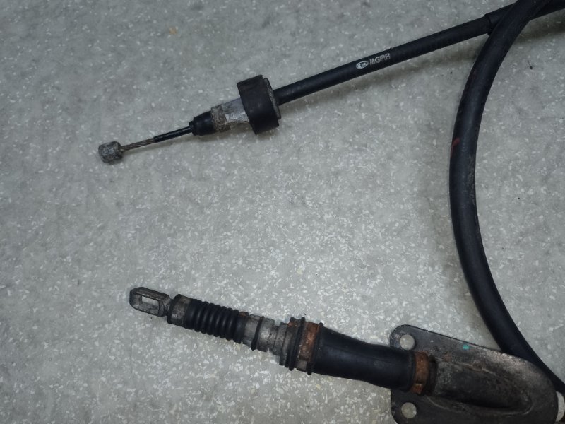 Трос стояночного тормоза правый SORENTO UM 14- 2017 2.4 G4KJ