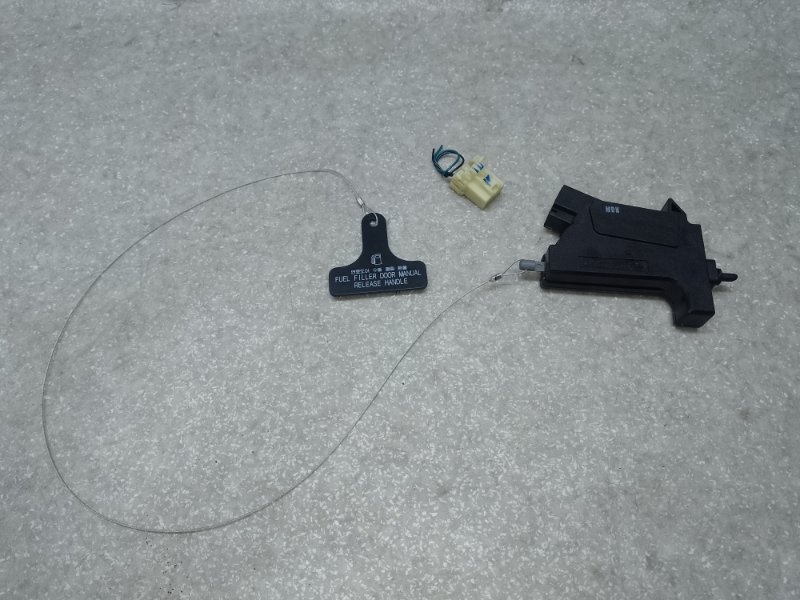 Запчасть привод открывания лючка бензобака KIA SORENTO UM 14- 2017 2.4 G4KJ 81590-C6000 Б/У Привод открывания лючка бензобака KIA SORENTO UM 14- 2017 2.4 G4KJ 81590-C6000 Б/У