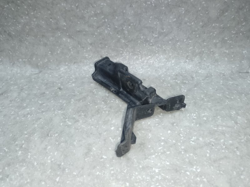 Кронштейн переднего бампера левый SORENTO UM 14- 2017 2.4 G4KJ