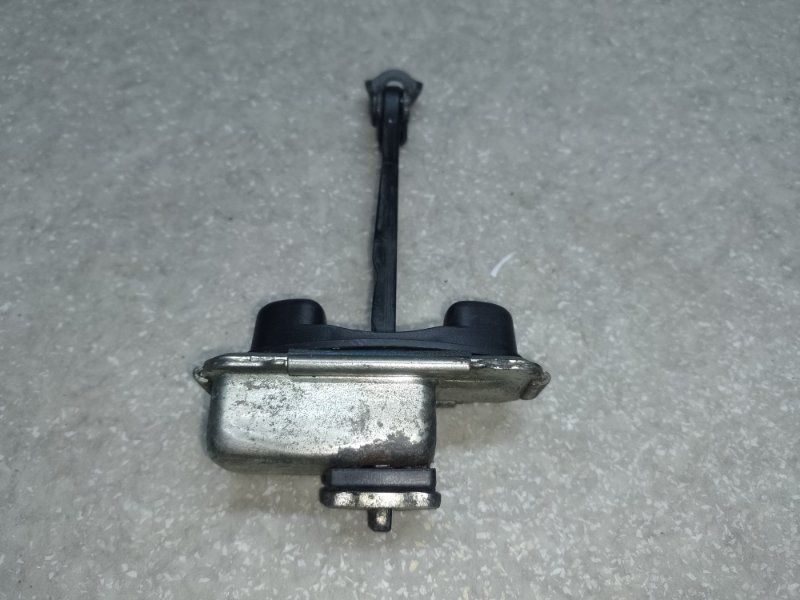 Ограничитель двери передний левый SORENTO UM 14- 2017 2.4 G4KJ Ограничитель двери передний левый SORENTO UM 14- 2017 2.4 G4KJ