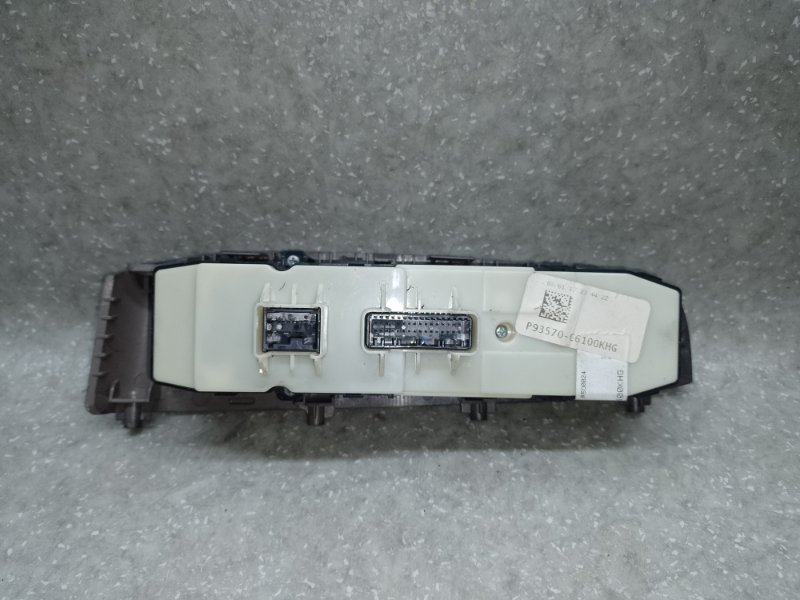 Блок управления стеклоподъемниками KIA SORENTO UM 14- 2.4 G4KJ