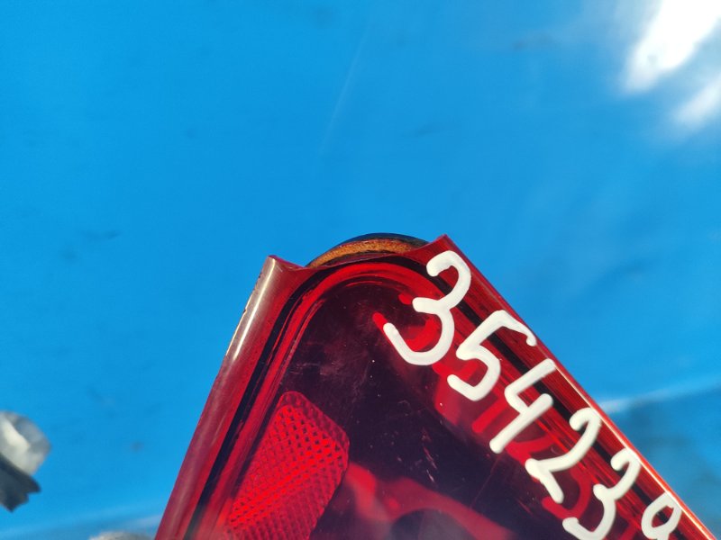 Фонарь наружный левый SUZUKI GRAND VITARA 05-15