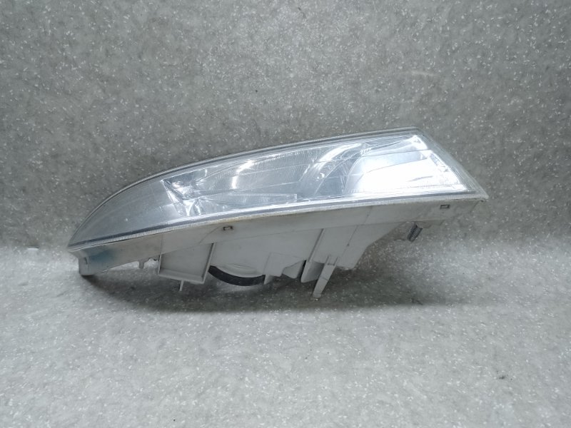 Противотуманная фара правая TEANA J31 03-07