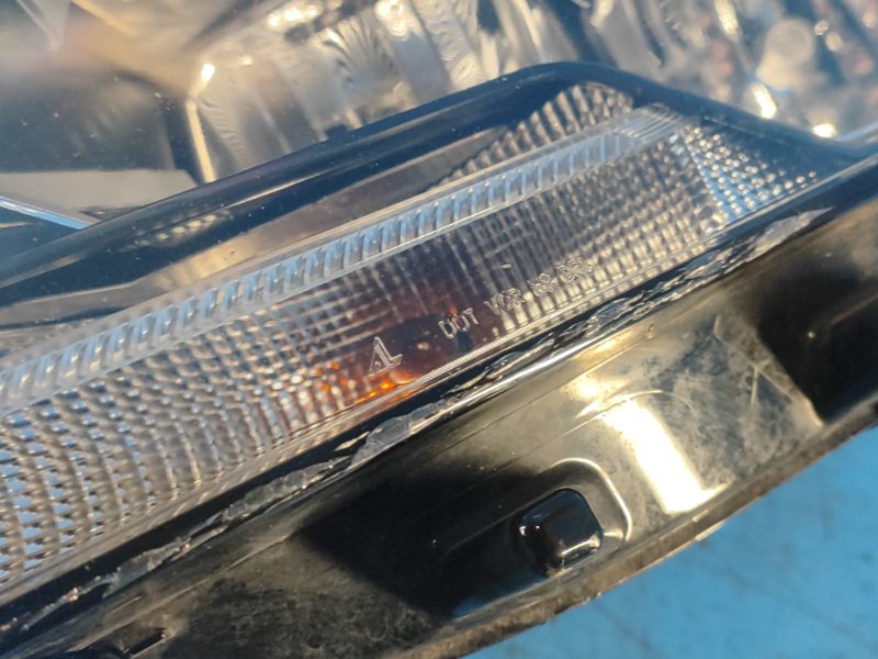 Фара левая PASSAT B8 14- 2015 1.8 CPRA