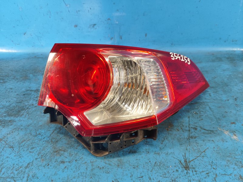 Фонарь наружный HONDA ACCORD CU8 / TSX 08-14 2009 2.4L 33500-TL0-A11 Б/У