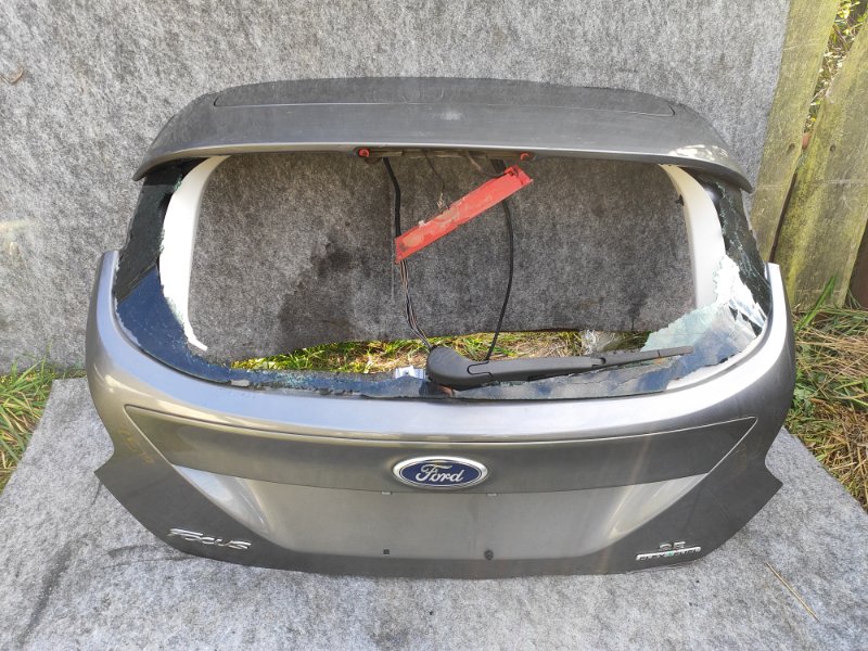 Крышка багажника FORD FOCUS 10-18 CP9Z-5840110-A Б/У