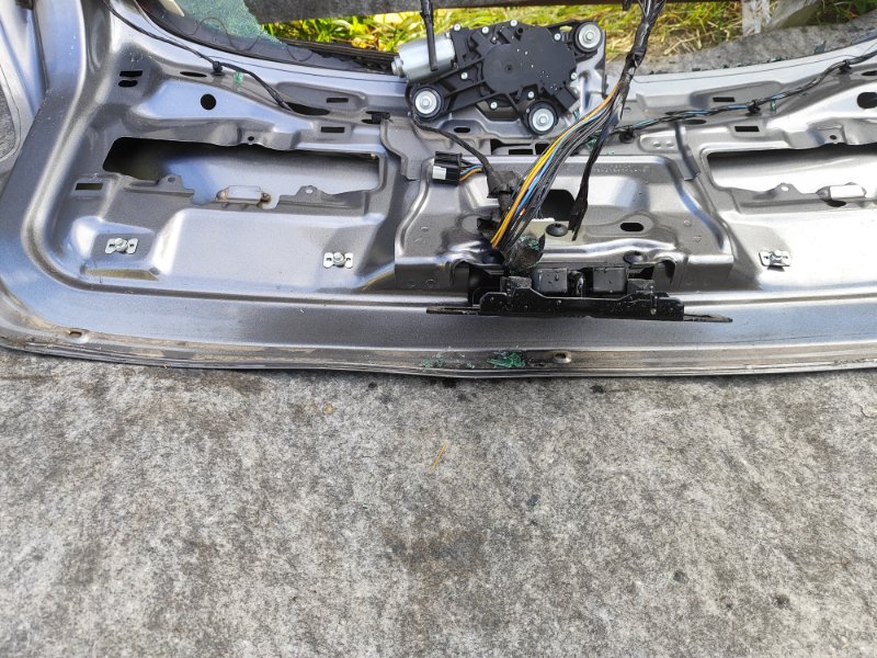 Крышка багажника FOCUS 10-18