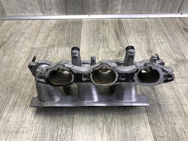 Коллектор впускной MITSUBISHI OUTLANDER XL 05-13 3.0 6B31