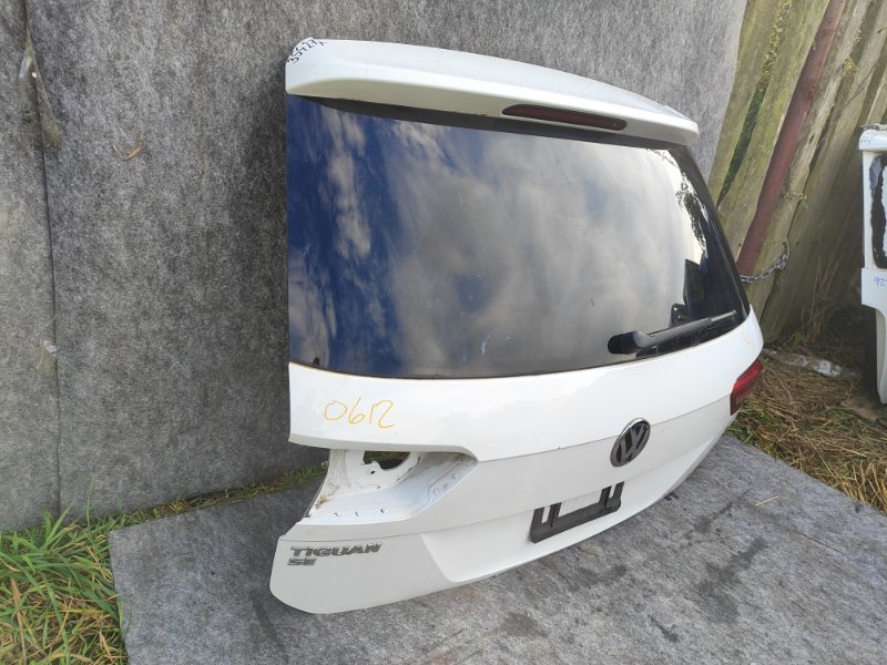 Крышка багажника TIGUAN 16-23 2018 DGUA 2.0