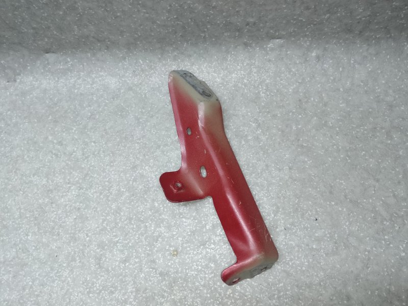 Кронштейн крыла передний правый X-TRAIL/ROGUE T32 13-20 2016 2.5 QR25DE