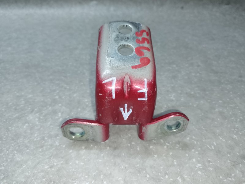 Петля двери верхняя передняя левая X-TRAIL/ROGUE T32 13-20 2016 2.5 QR25DE