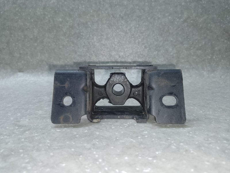 Крепление глушителя переднее X-TRAIL/ROGUE T32 13-20 2016 2.5 QR25DE