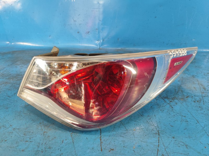 Фонарь наружный правый HYUNDAI SONATA YF 10-14 2012 2.4 G4KK 92402-4R050 Б/У