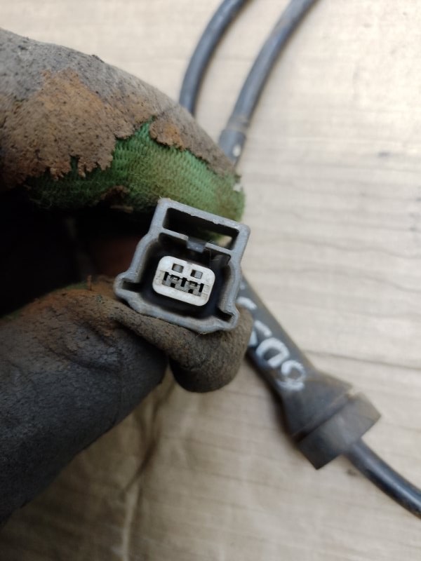 Датчик ABS задний левый LEAF 10-17