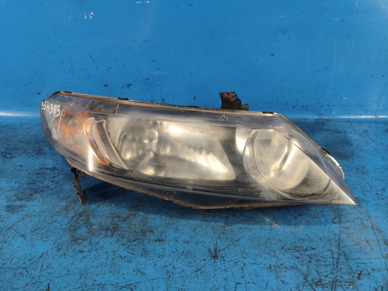 Фара правая HONDA CIVIC 4D 06-11 33101-SNC-A01 Б/У