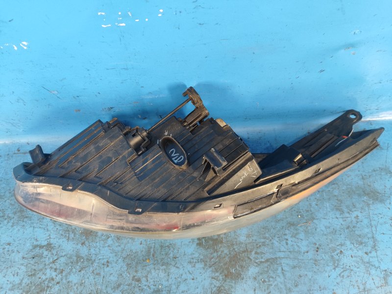 Фара правая ELANTRA MD 10-15