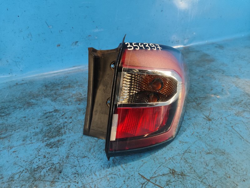 Фонарь наружный правый ESCAPE 12-19 2018 T15HDTX