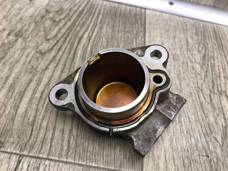 Крышка распредвала OUTLANDER XL 05-13 2007 3.0 6B31