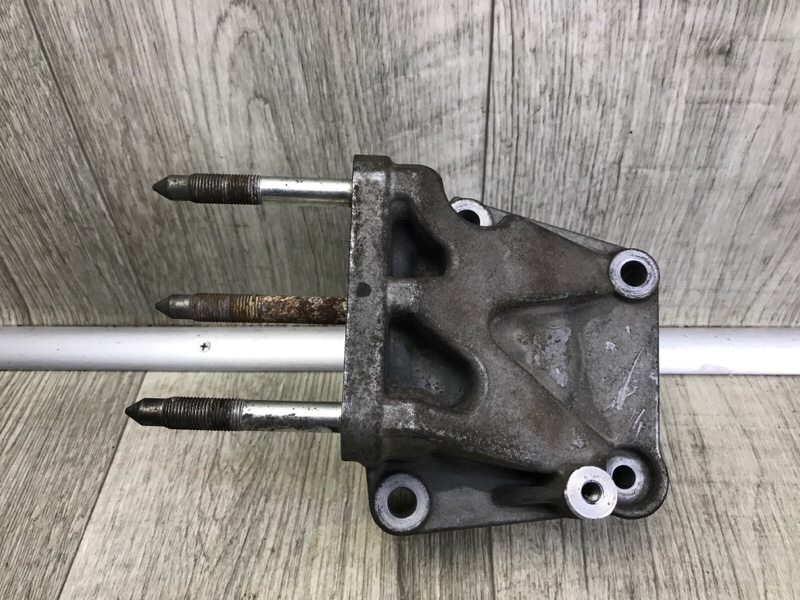 Кронштейн двигателя MITSUBISHI OUTLANDER XL 05-13 2007 3.0 6B31 1091A100 Б/У