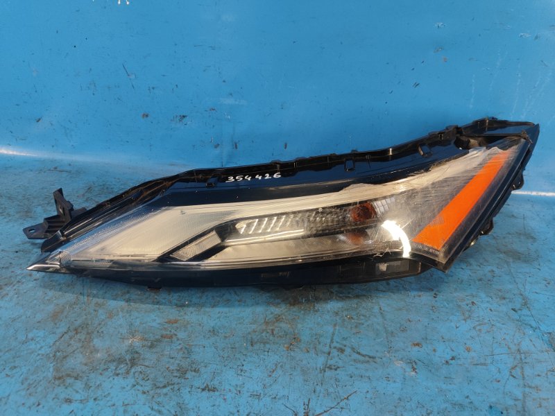 Дневной ходовой огонь левый NISSAN X-TRAIL/ROGUE T33 20- 2021 2.5 PR25DD 261256RR0A Б/У