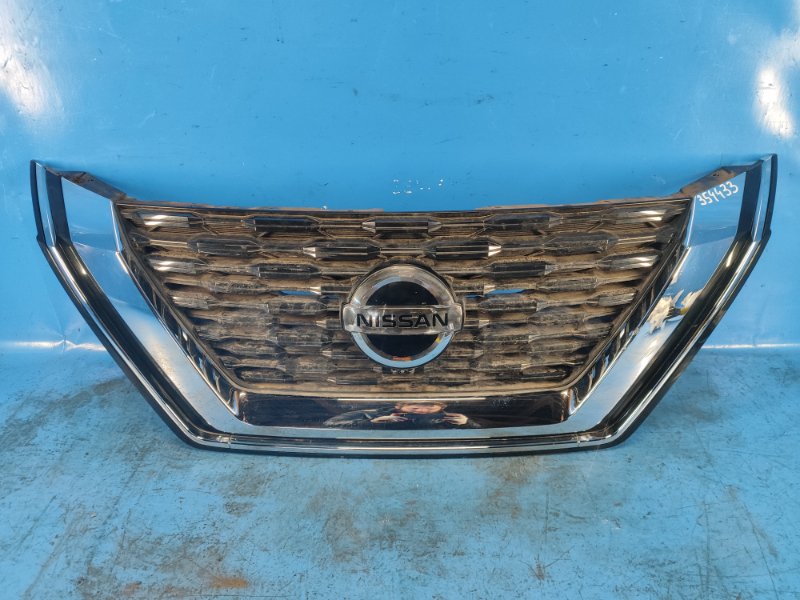 Решетка радиатора NISSAN X-TRAIL/ROGUE T33 20- 2021 2.5 PR25DD 623106RA0A Б/У