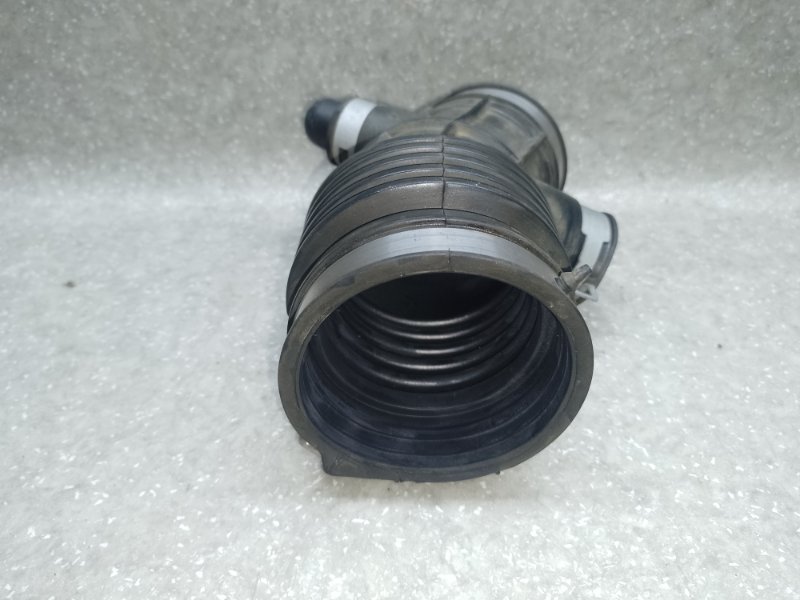 Патрубок воздушного фильтра NISSAN X-TRAIL/ROGUE T32 13-20 2.5 QR25DE